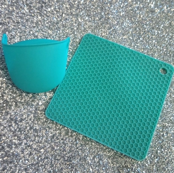 Silicone Baking Set - Picture 1 of 2